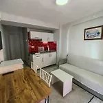Izan Villa Bakis Apartments
