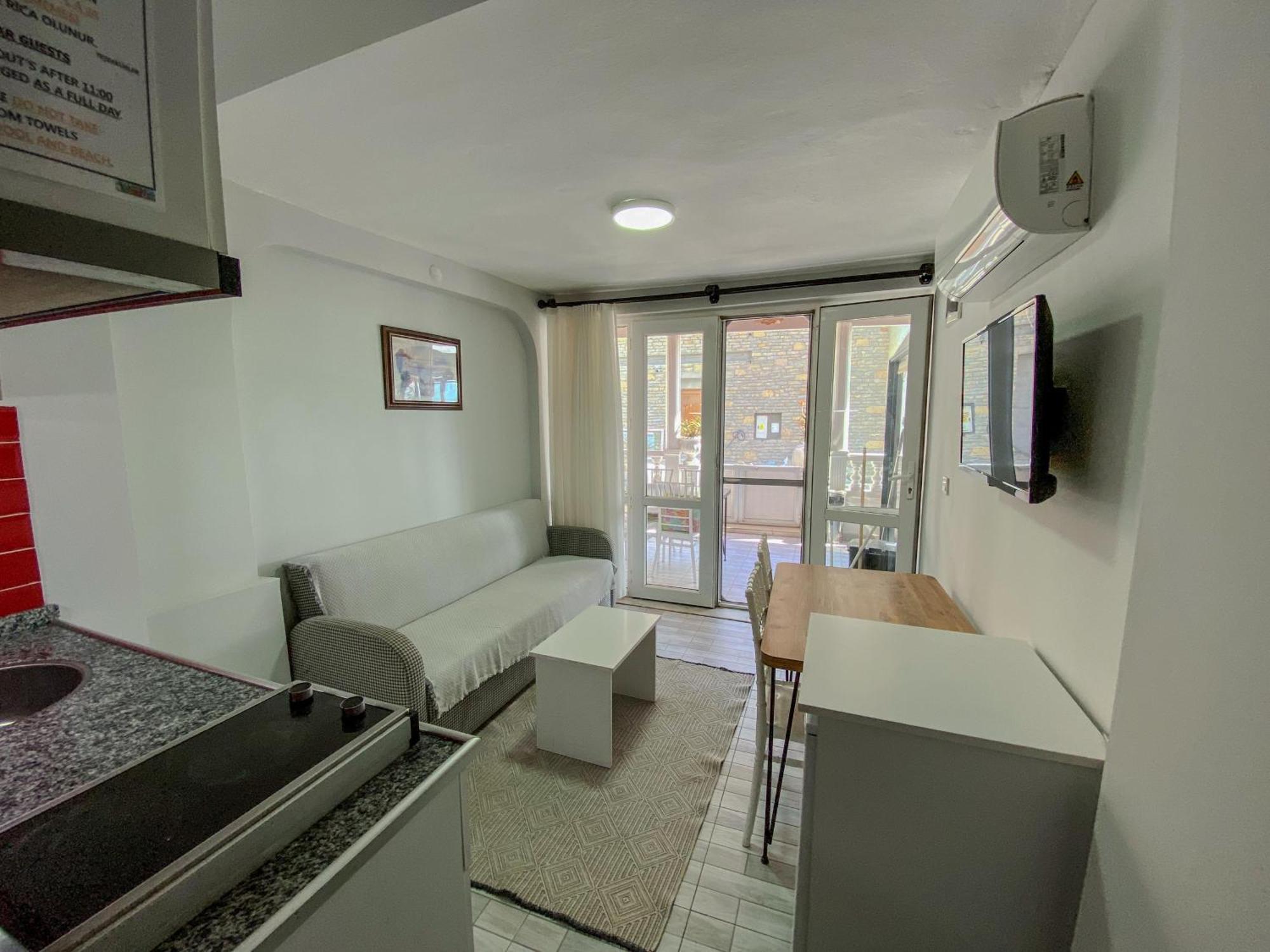 Appart hôtel Izan Bakis *