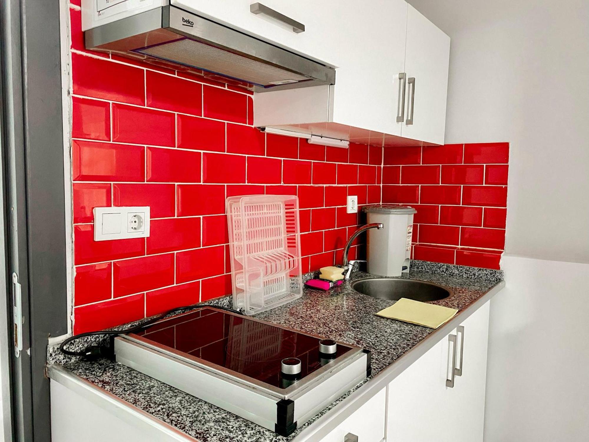 Izan Bakis Hotel apartamentowy