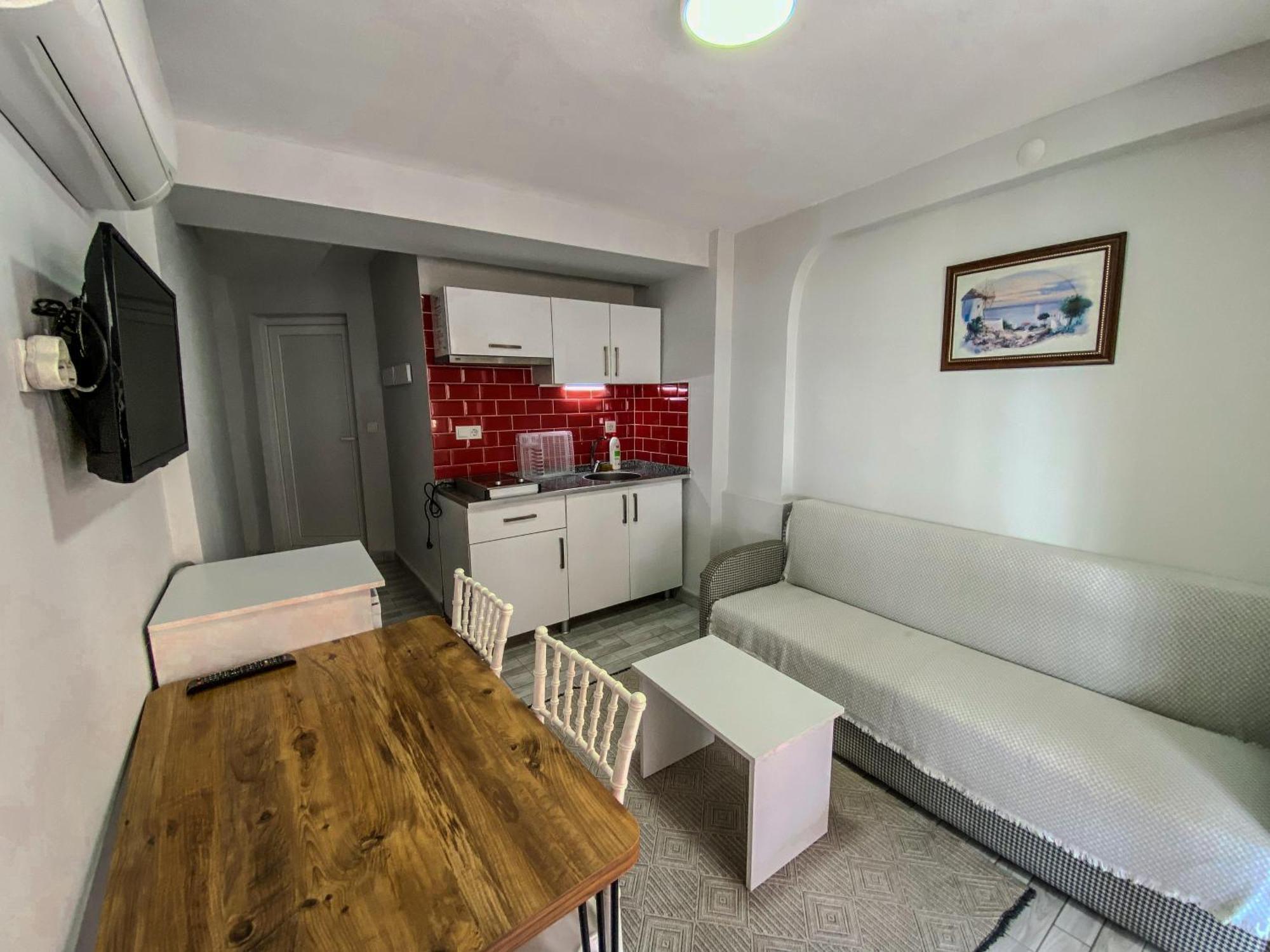 Izan Bakis Hotel apartamentowy *
